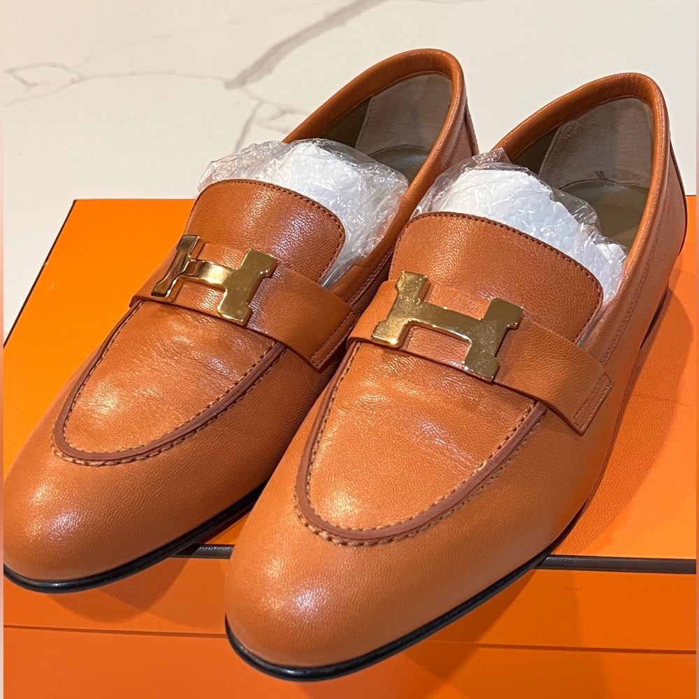 Brand New Hermes Paris loafer Size 36 with Receipt